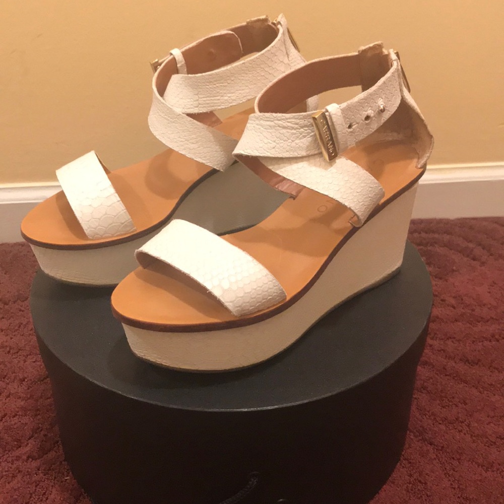 Carrano espadrilles NWOT  made in Brazil